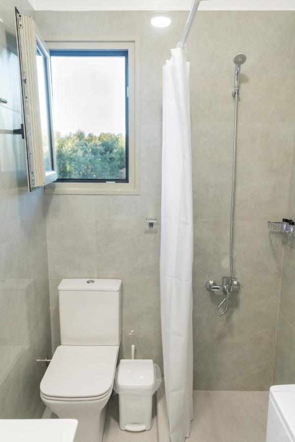 Alonakia Home Suites Filiatra Bagian luar foto