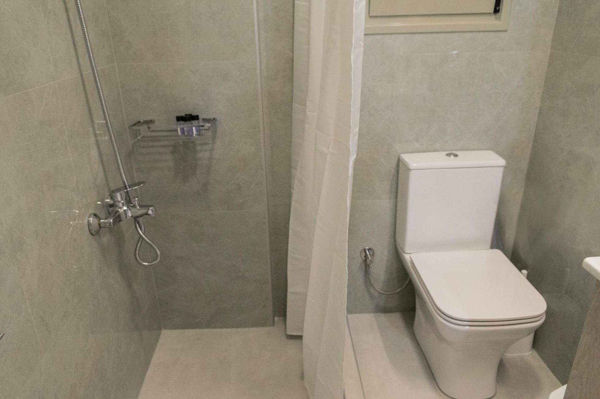 Alonakia Home Suites Filiatra Bagian luar foto