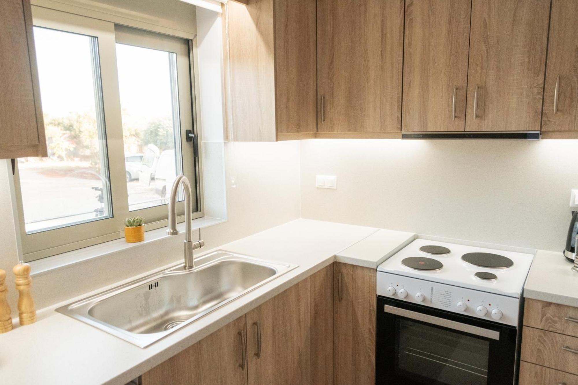 Alonakia Home Suites Filiatra Bagian luar foto